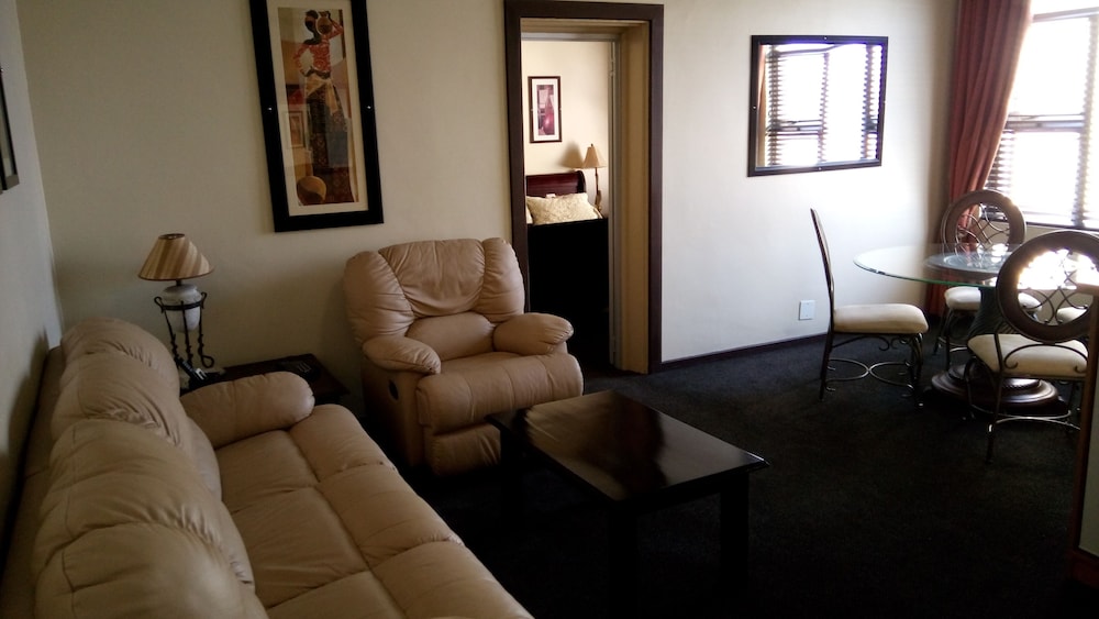 Royal Hotel Ladysmith 21/41