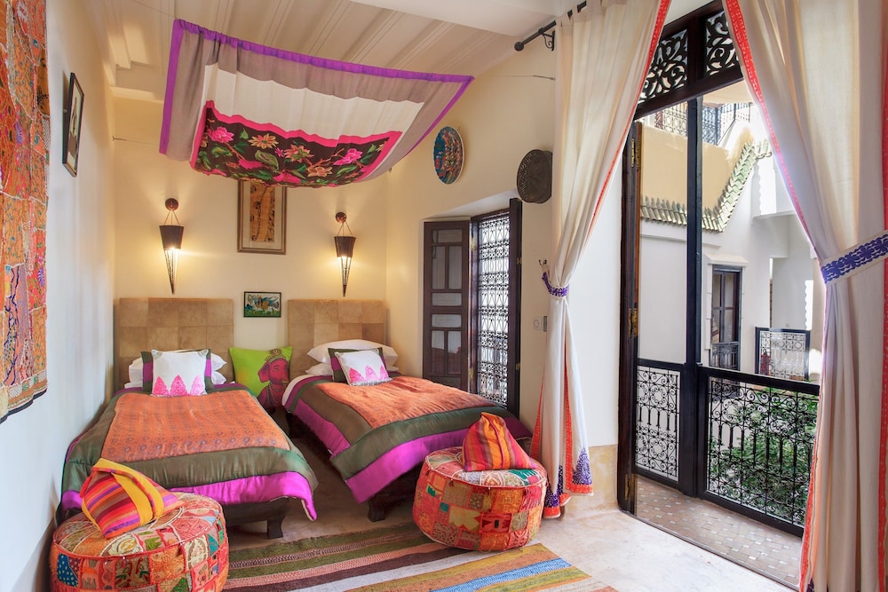 BERBER, TWIN BEDS