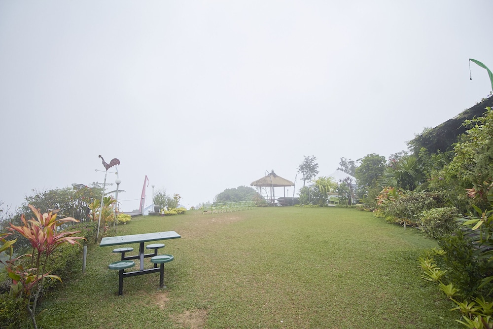 Bellevue The Penang Hill Hotel, Bukit Bendera 29/33