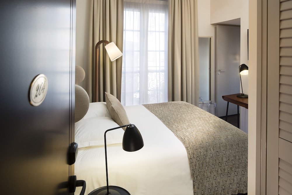 Nemours Hotel 43/75