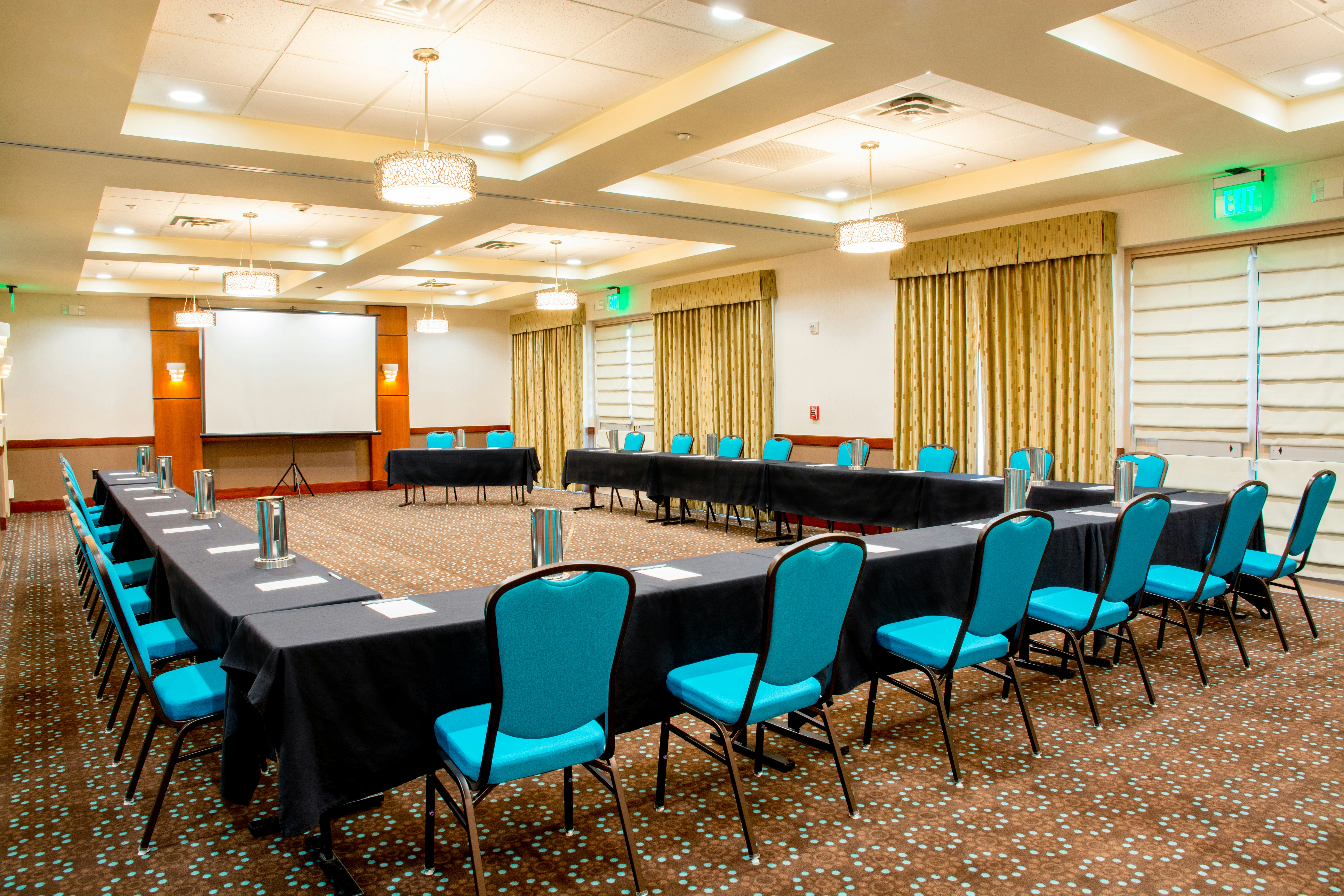 Hampton Inn Suites Riverside Corona East 51/66