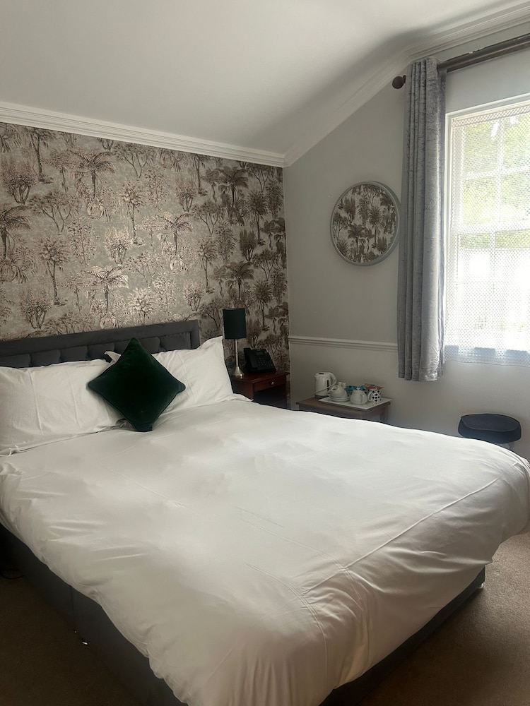 Woodlands Lodge Hotel 7/48