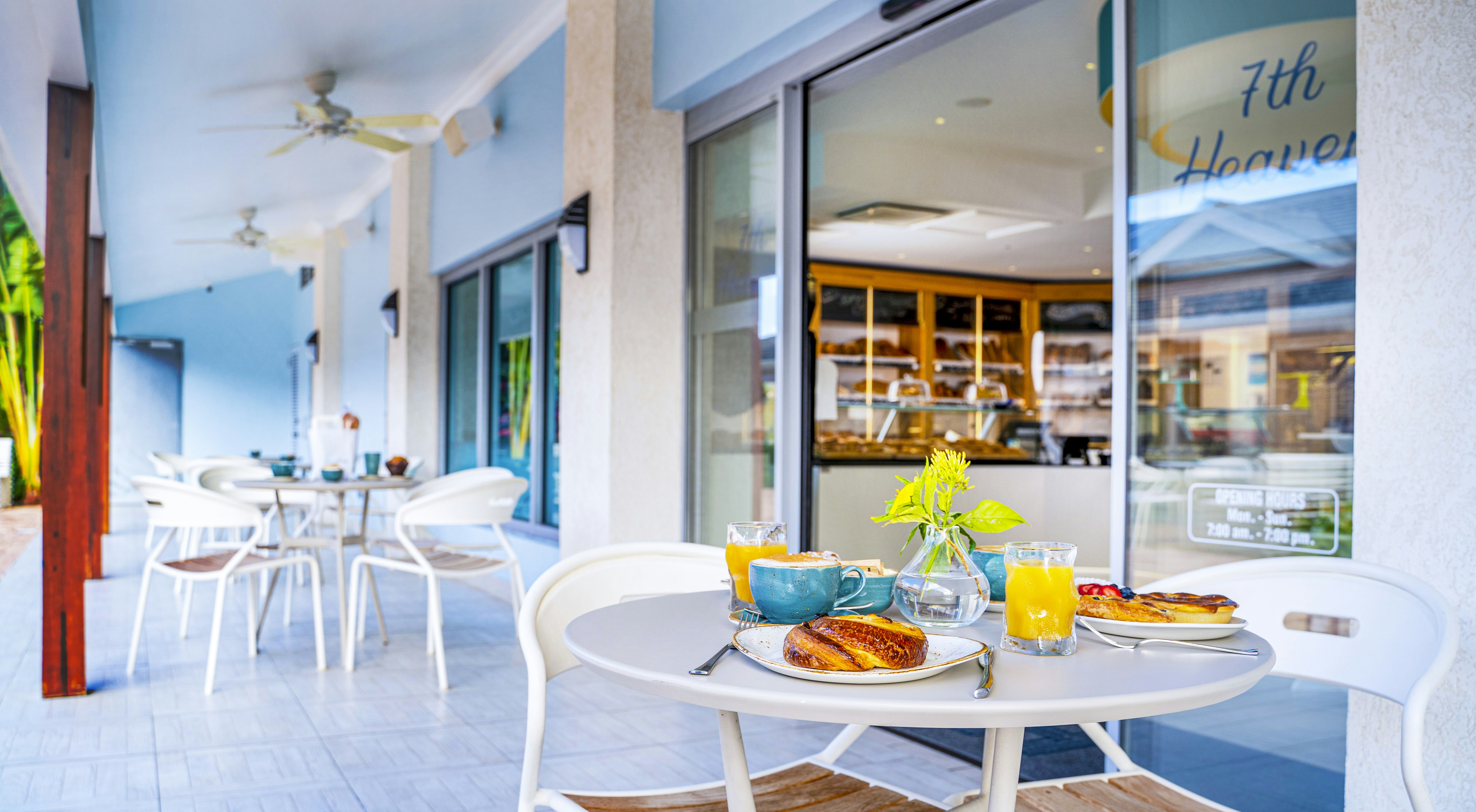 Harbor Club St Lucia, Curio Collection by Hilton 39/58