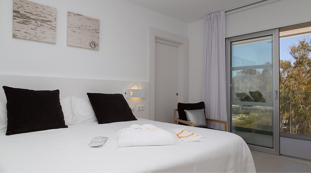 HOTEL CALA SAONA & SPA 13/59