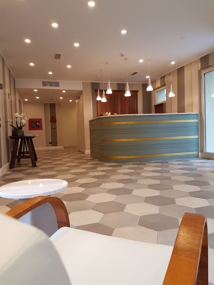 Al Campanile Aparthotel Suite 7/73