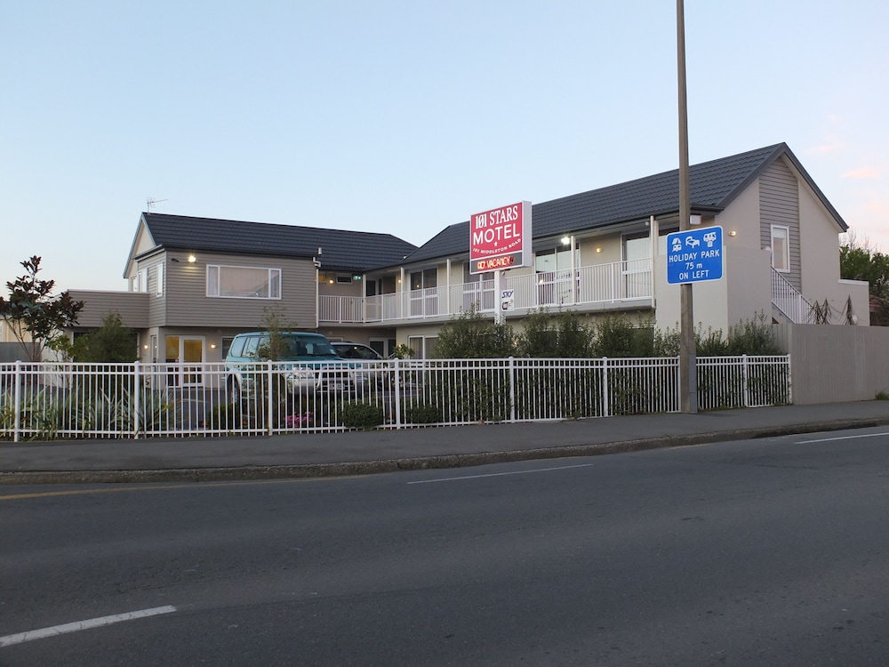 101 Stars Motel 5/40