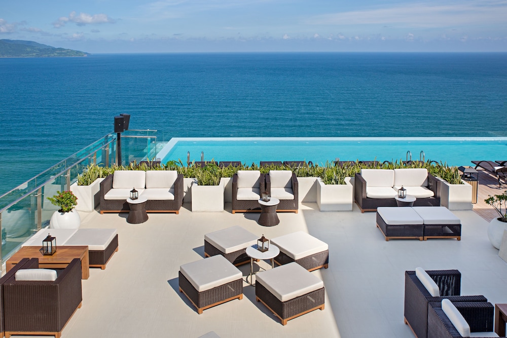 TMS Hotel Da Nang Beach 40/68