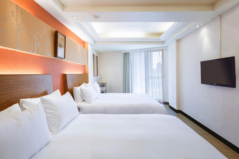 Bitan Hotel 9/61