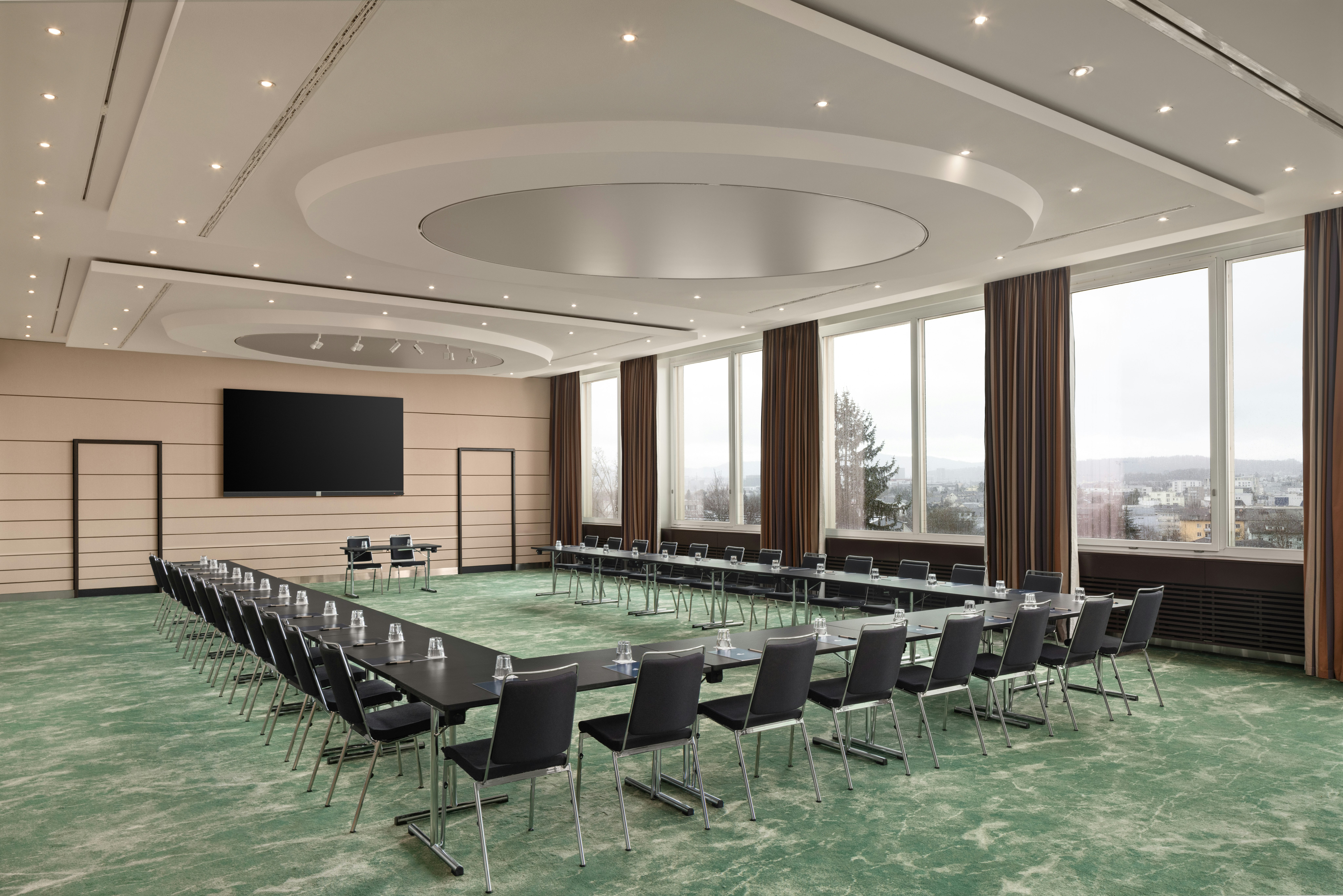 Hilton Zurich Airport 66/78