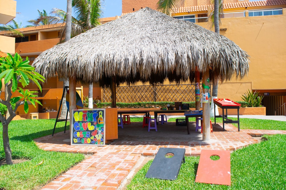 Costa De Oro Beach Hotel 28/50