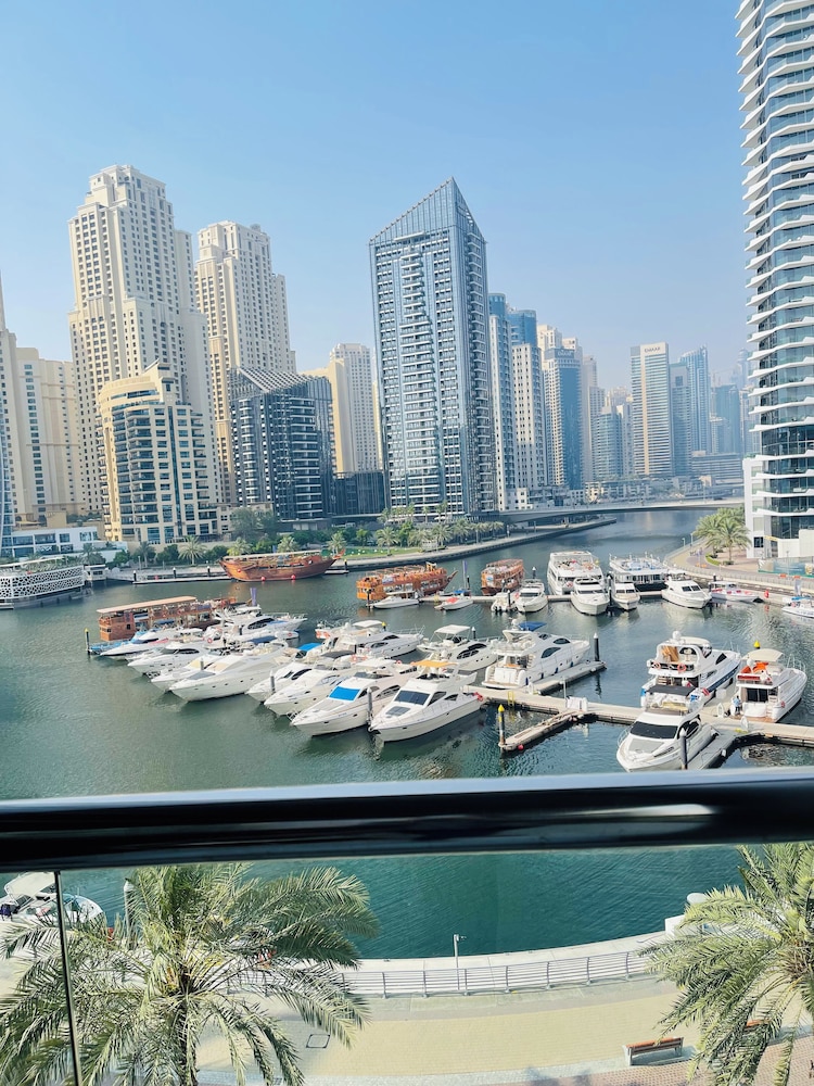 Signature Hotel Apartment Spa Marina 56/60