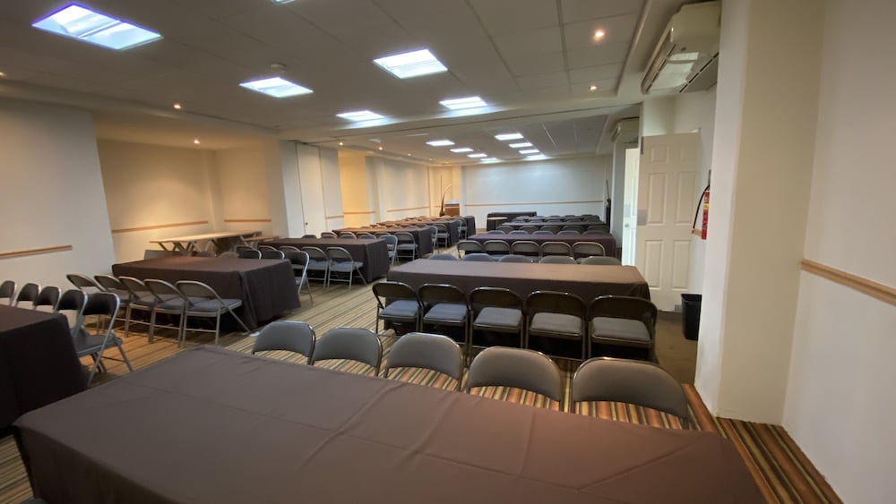 Enterprise Inn Poliforum Ex Mision Leon 38/50