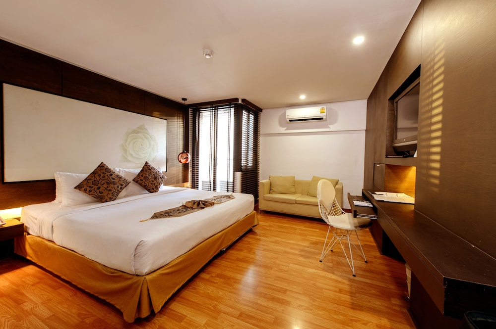 I Residence Hotel Silom 32/67
