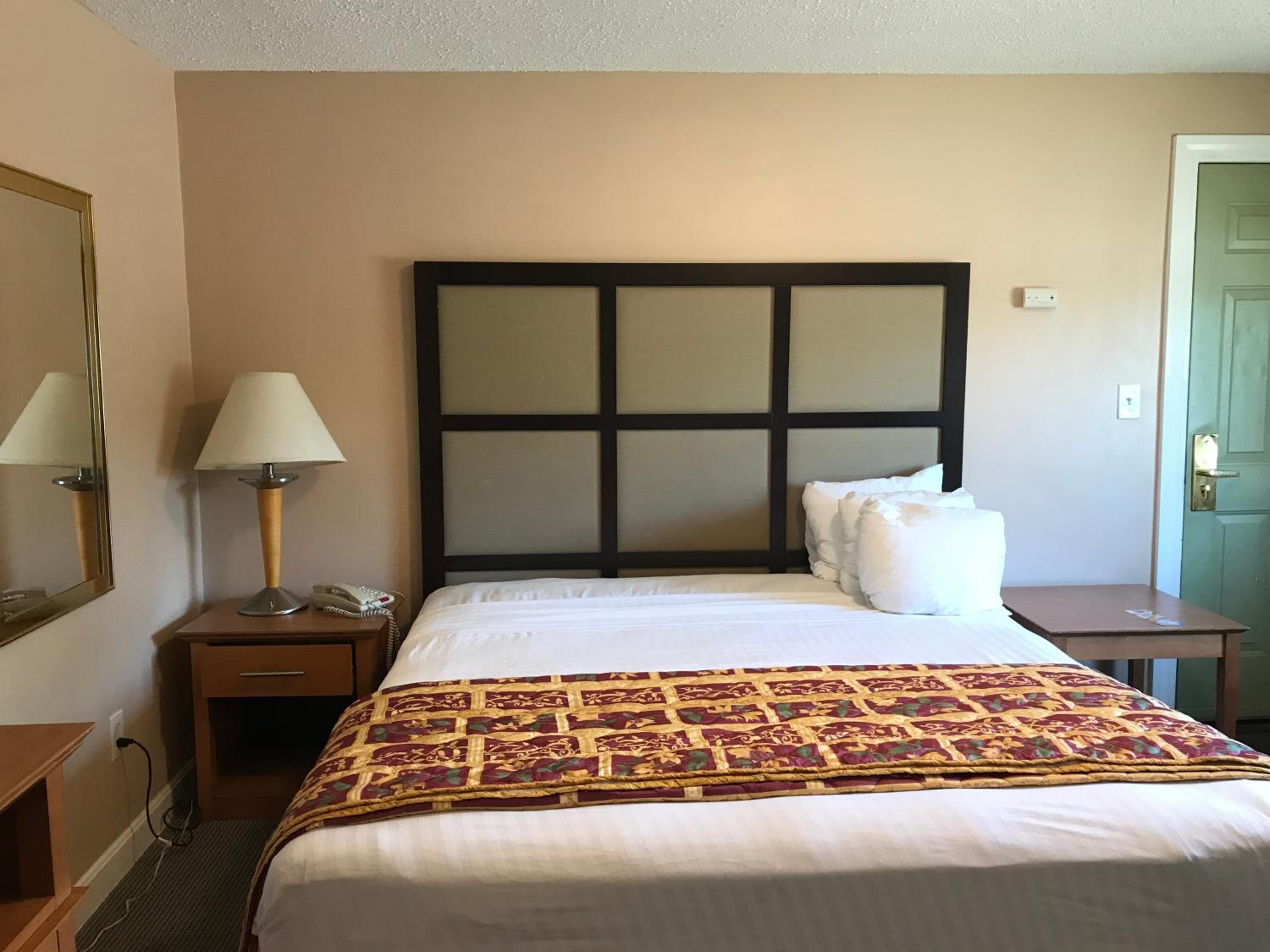 Capri Motel 20/50
