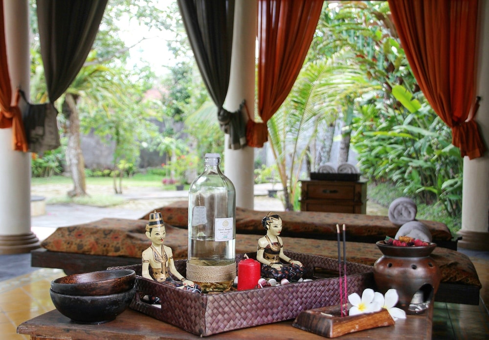 Sarasvati Borobudur 40/46