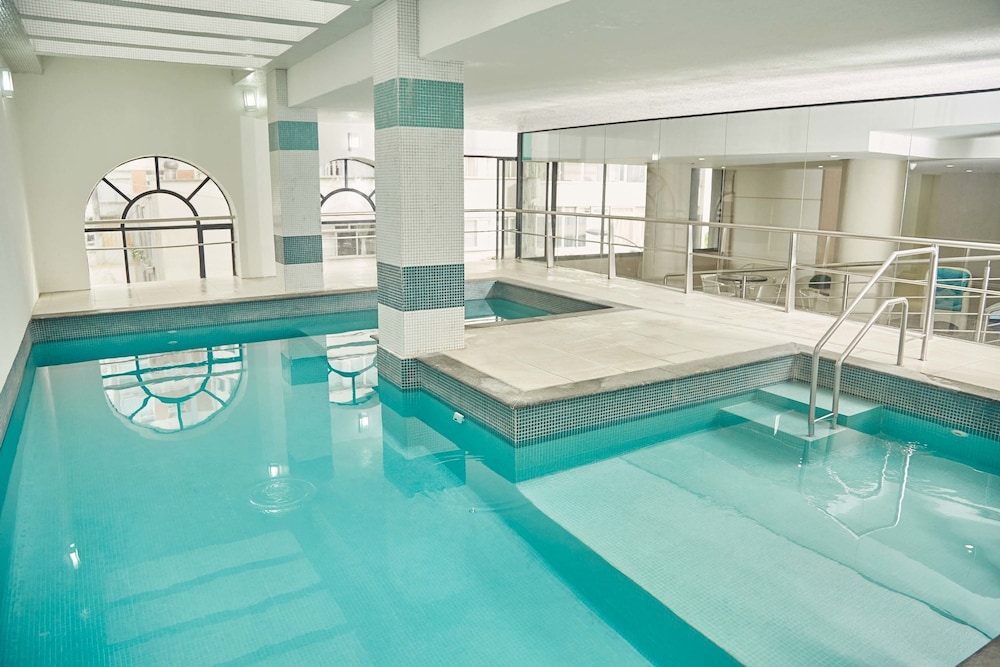 Miramar Hotel 39/70