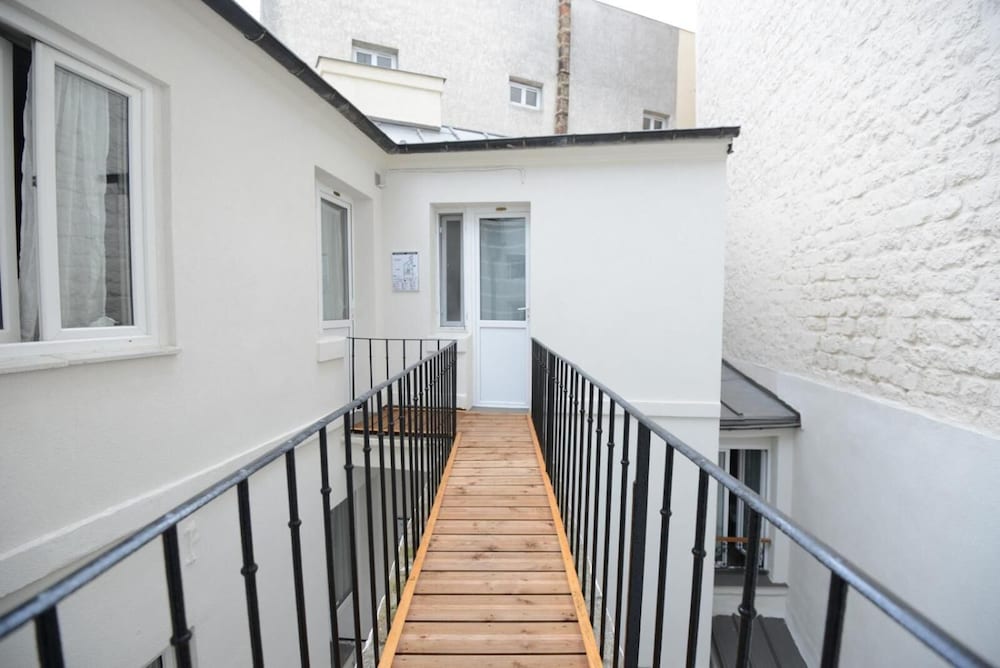 Hoteliere Lafayette 2/44