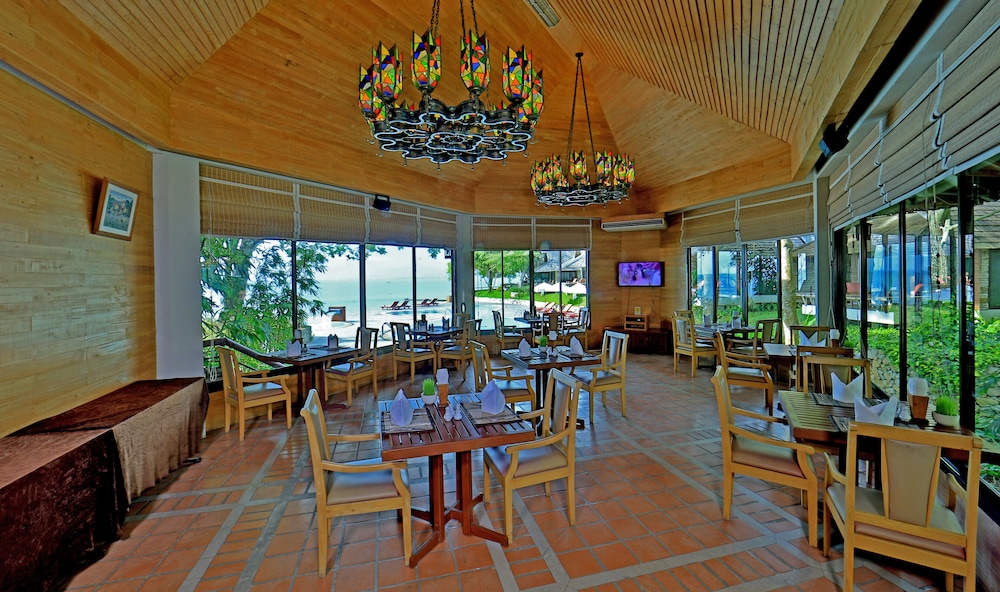 Sunset Park Resort And Spa 59/75
