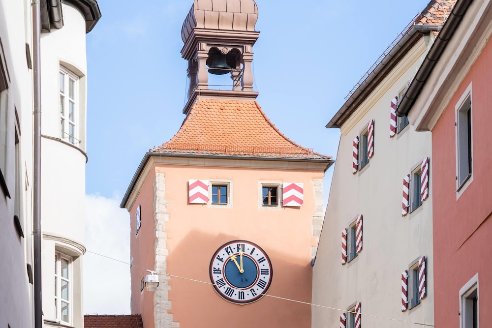 elaya hotel regensburg city center, Trademark by Wyndham 3/36