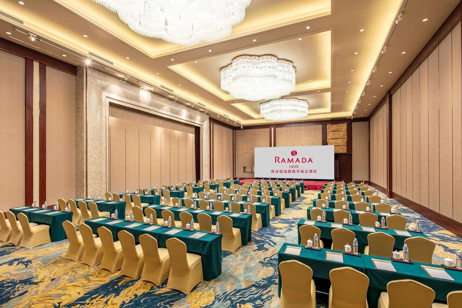 Ramada by Wyndham Heze 13/15