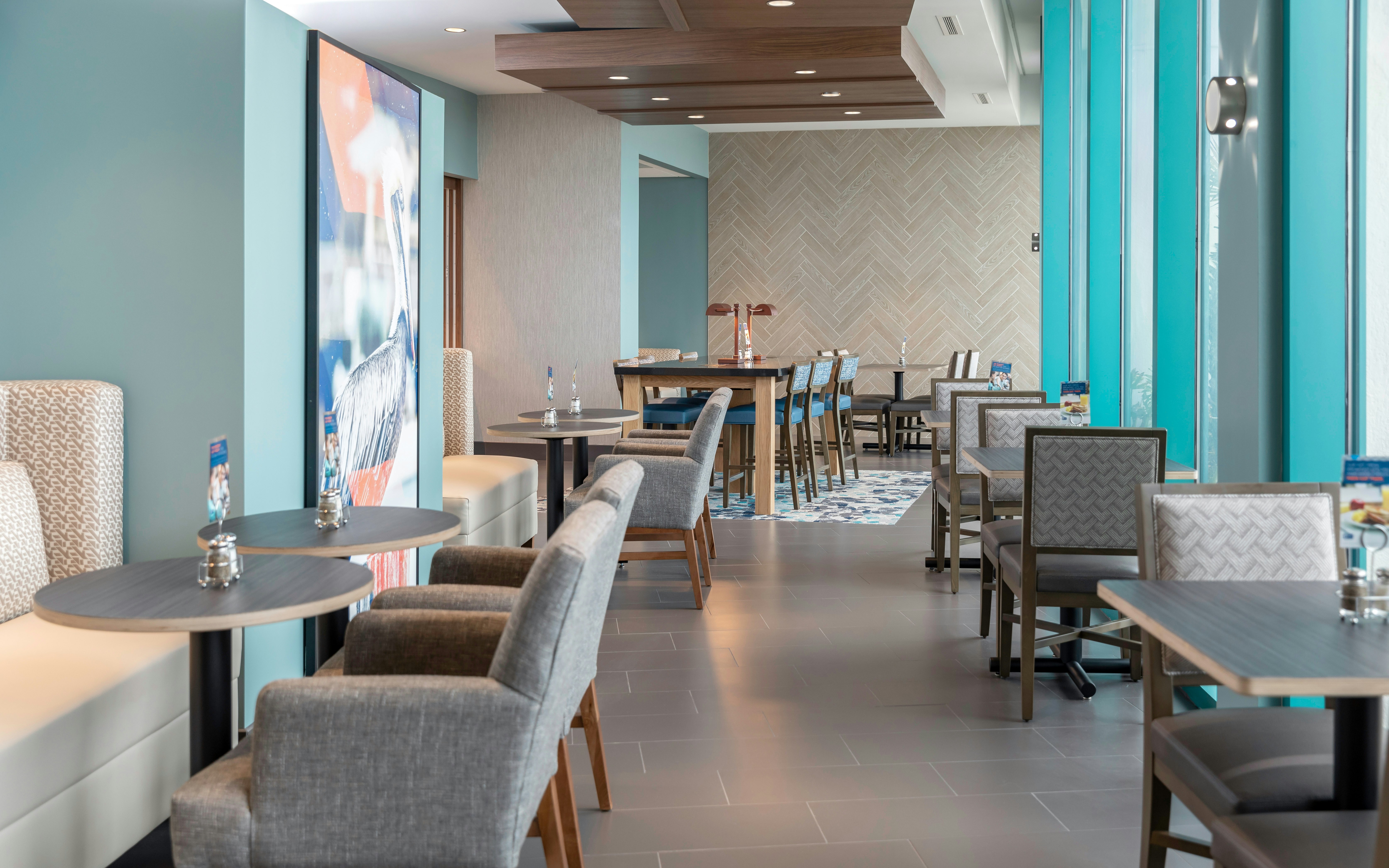 Holiday Inn Express Pensacola Beach 47/60