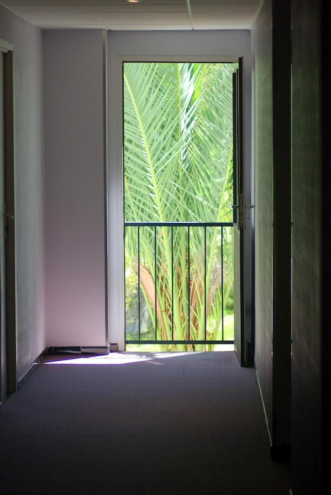 Hôtel De Porticcio 30/65