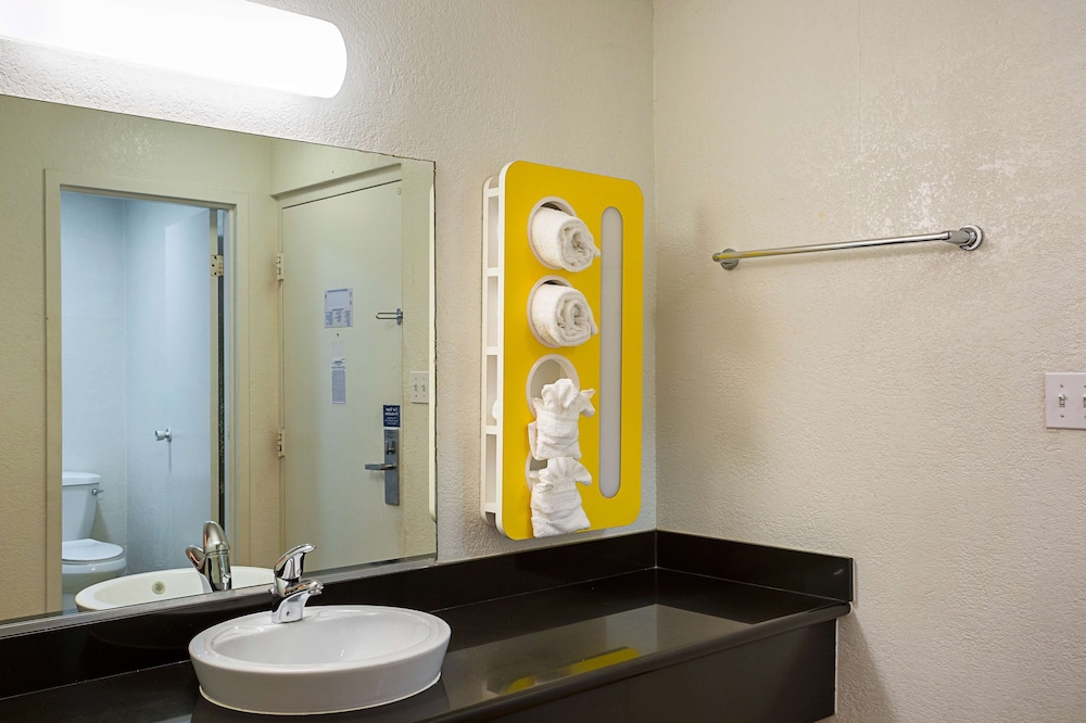 Motel6 Wenatchee, WA 33/36
