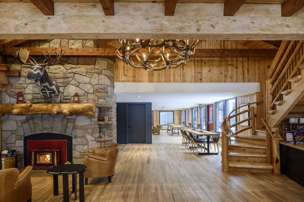 Mountain Modern Motel 47/72