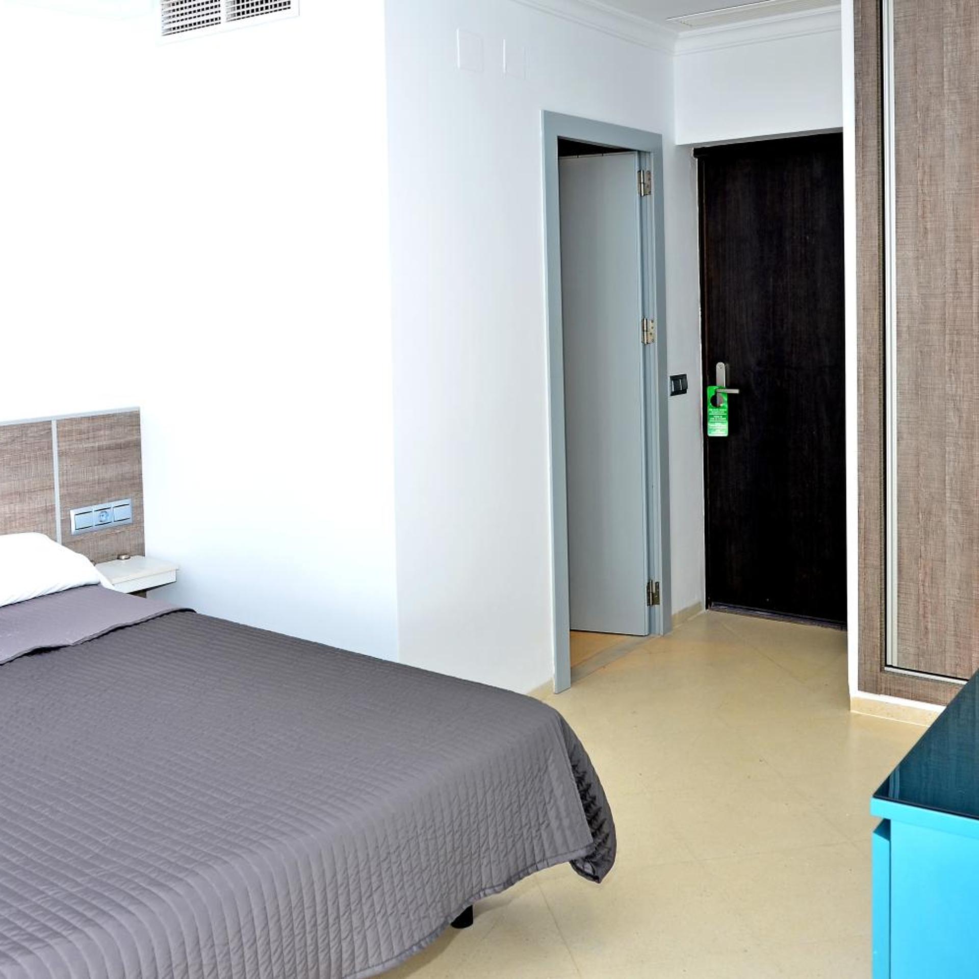 Hostal Campito 28/81