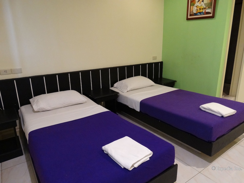 Davao Royal Suites and Residences 8/31