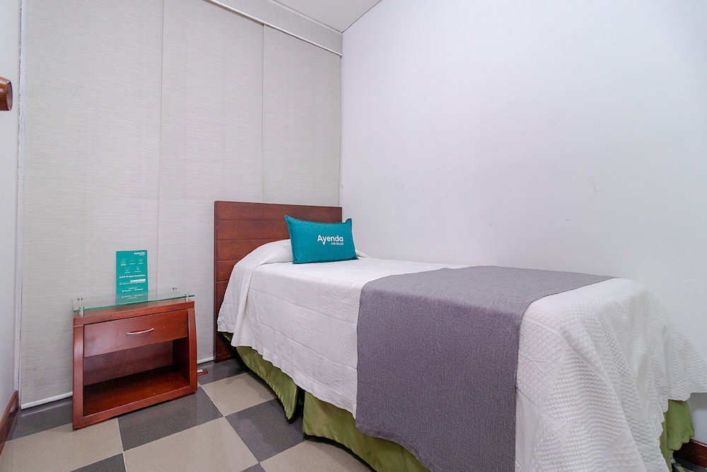 Ayenda 1043 Apartahotel Kafir 17/59