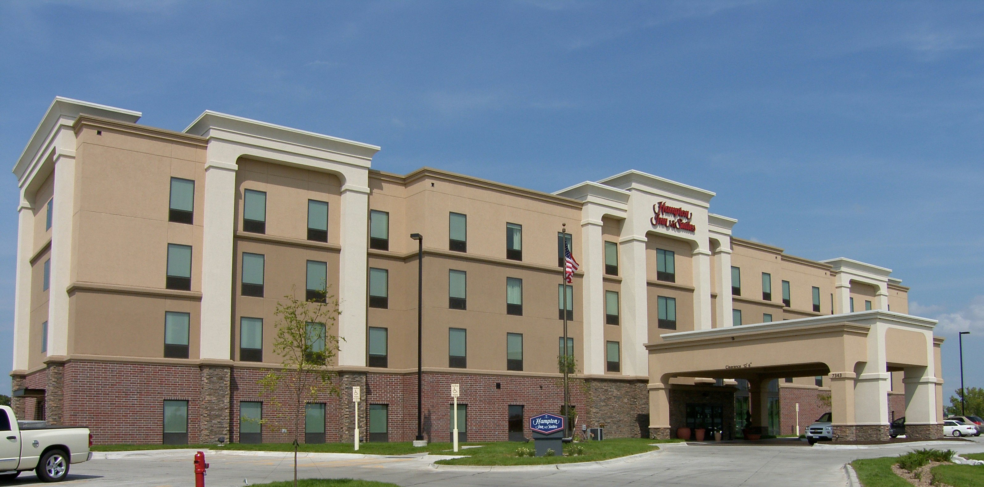 Hampton Inn & Suites Lincoln - North East I-80 2/71