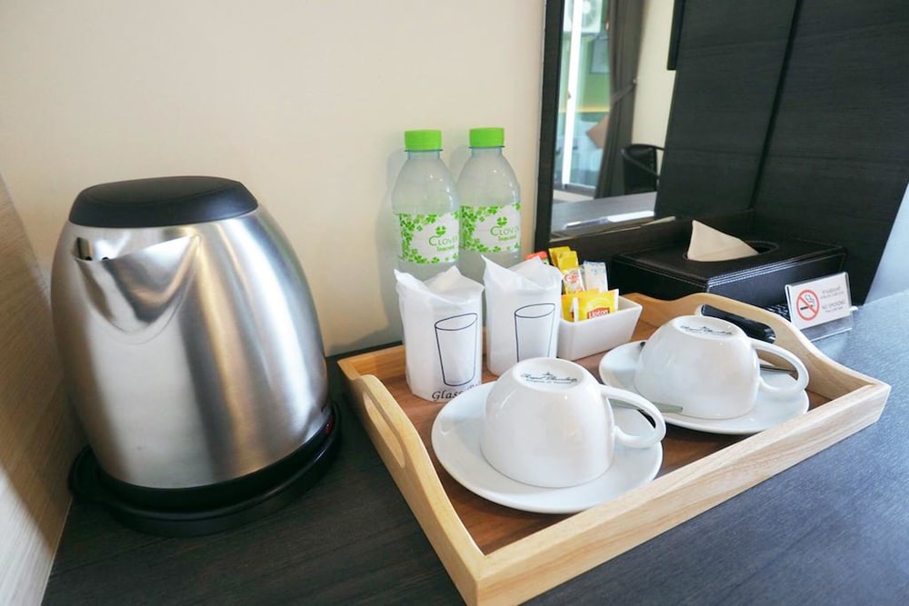 Clover Hotel Hatyai 35/58