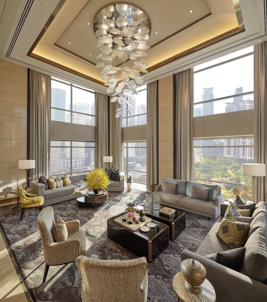 Mandarin Oriental Kuala Lumpur 41/83