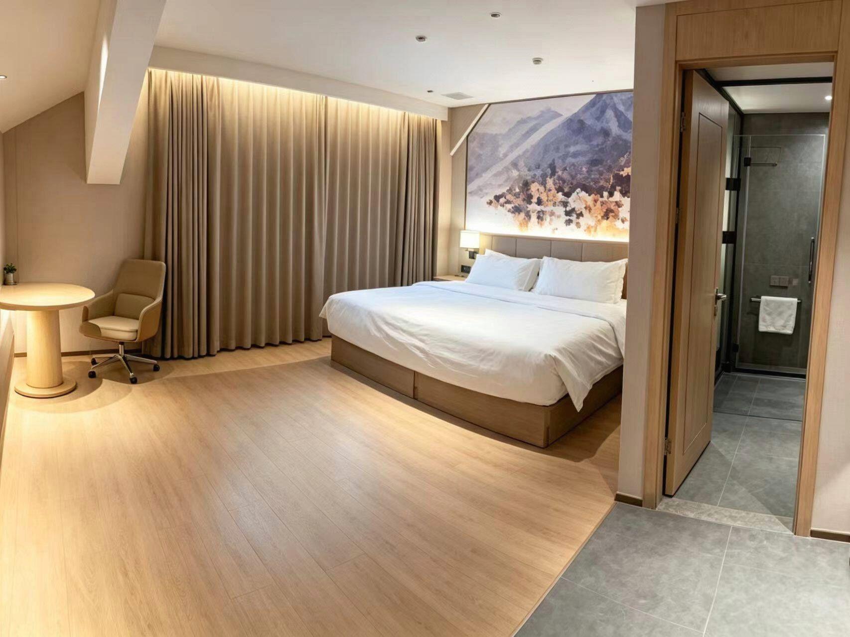 Vienna Classic Hotel (Suzhou Likou Metro Station) 24/60