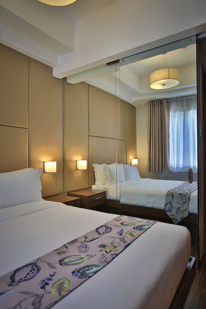 Valero Grand Suite By Swiss-Belhotel Makati 17/36