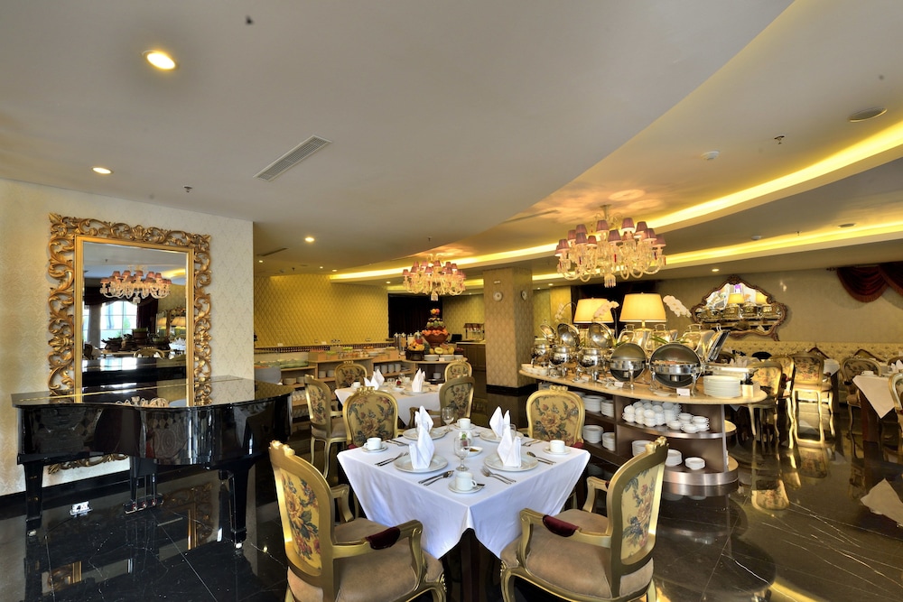 Amaroossa Royal Bogor 21/27