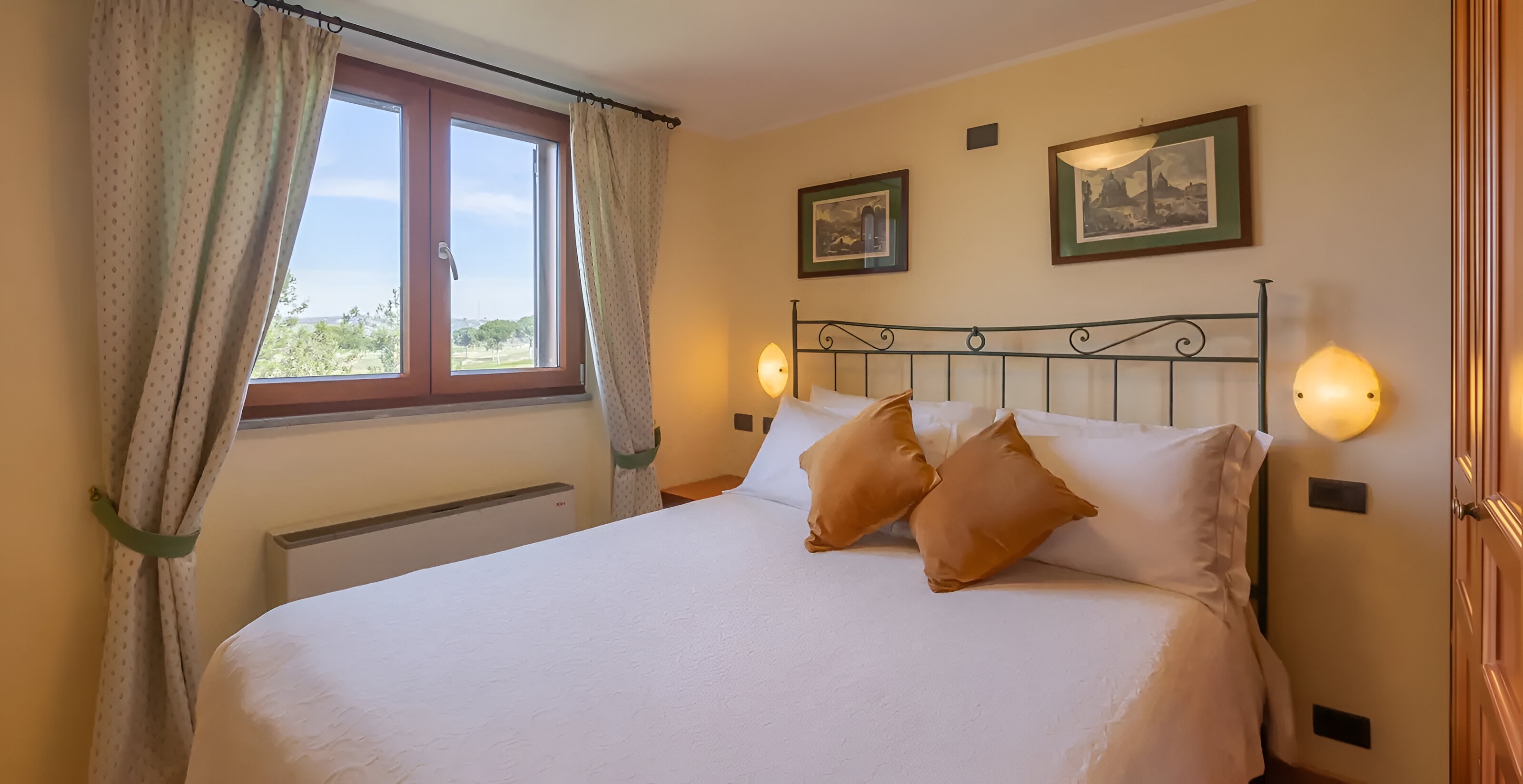 Deluxe, Apartment, Golf Course View