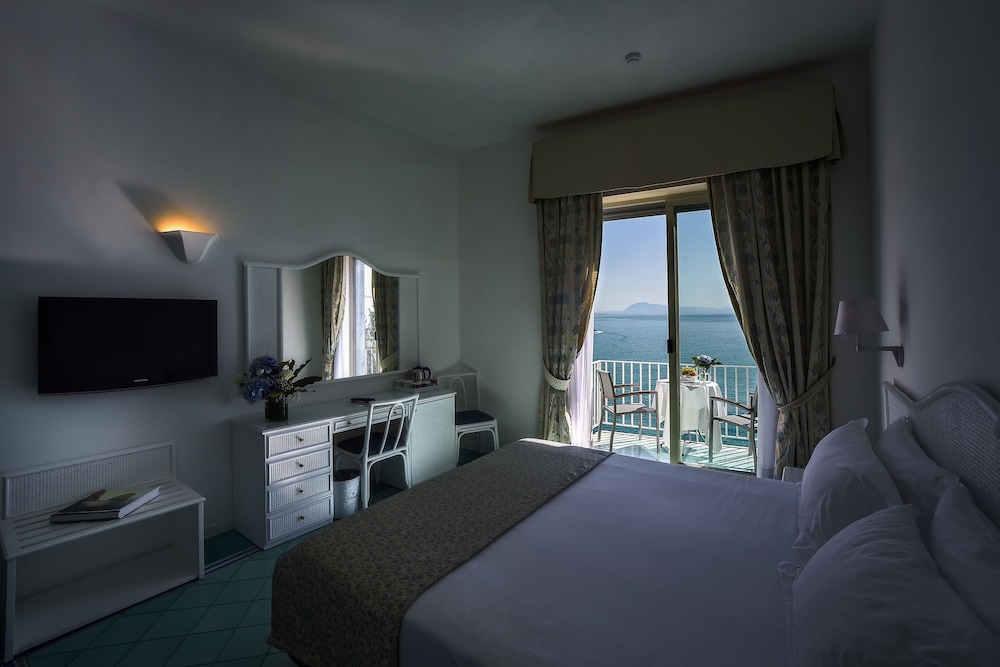 Miramalfi Hotel 26/85