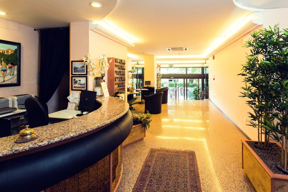 Hotel Antares 18/28