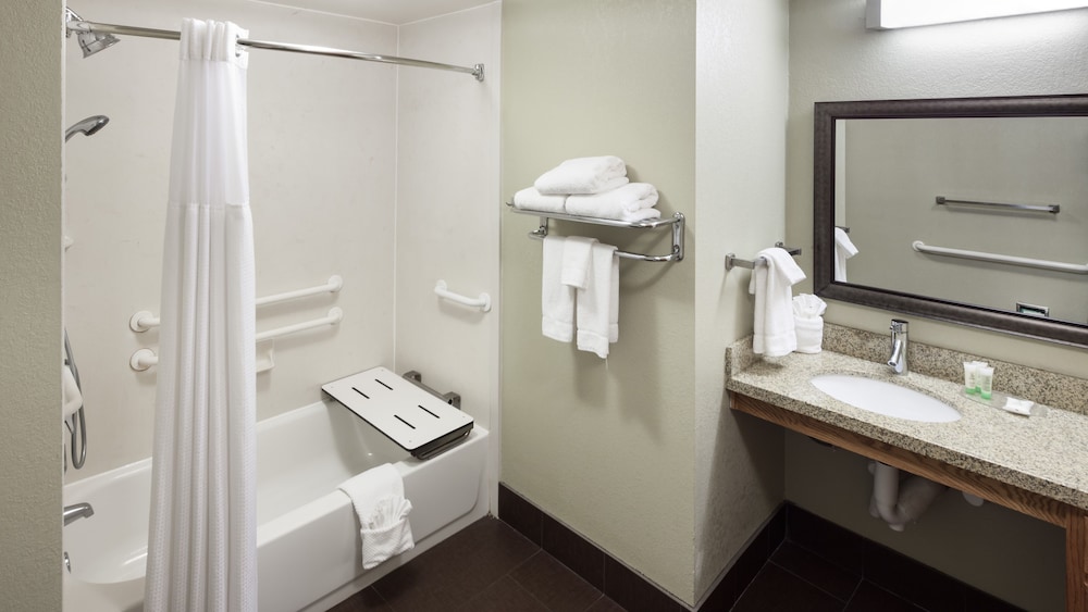 Staybridge Suites Jackson 6/39