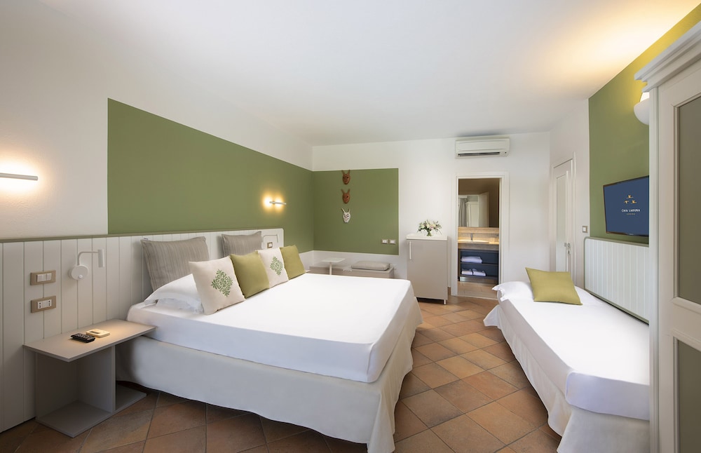 Plus, Garden, 1 Double and 1 Single Bed