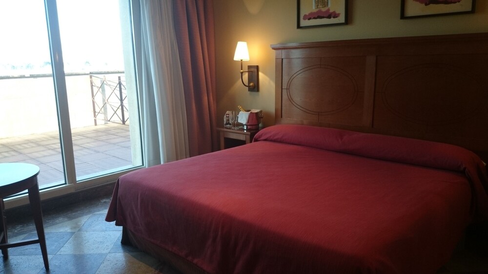 Hotel Pamplona Villava 6/20