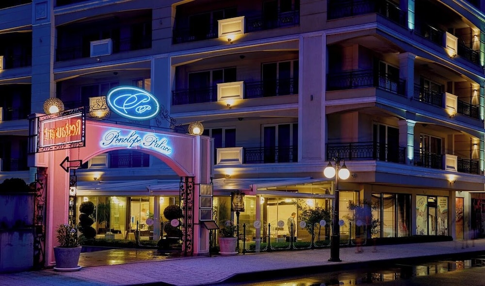 Penelope Palace Apart Hotel in POMORIE
