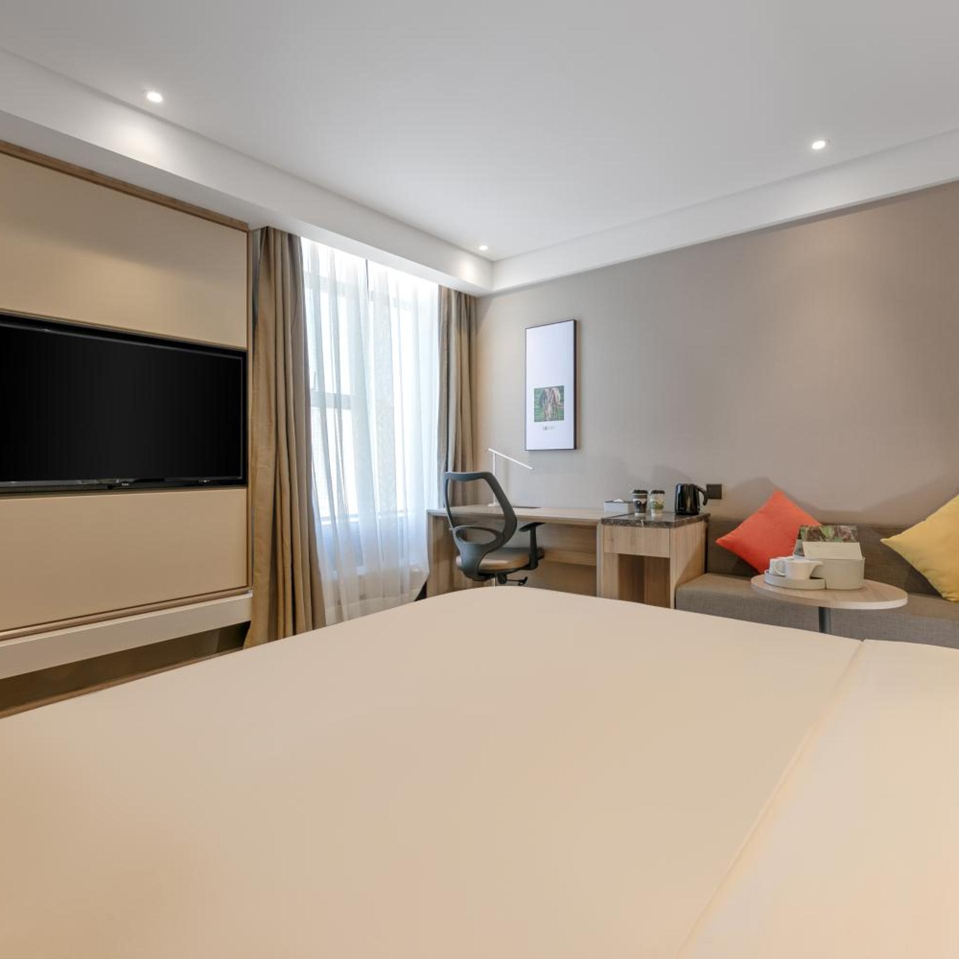 Atour Hotel (Baoji Administration Center, High-speed Railway South Station) 27/51