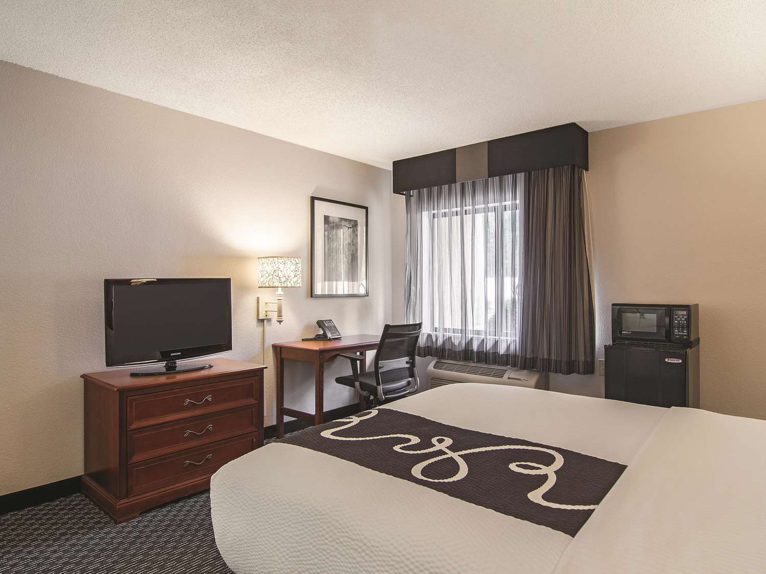 Wingate by Wyndham Brunswick GA / I-95 10/37