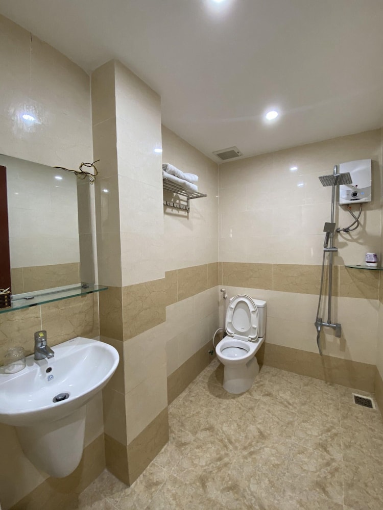 Golden Sea Hotel 24/25