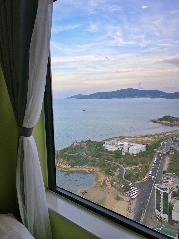 Seaview Front Apartment 25/32