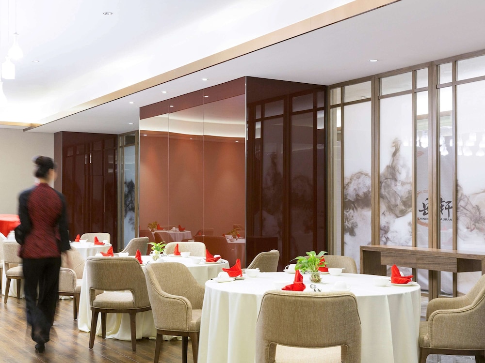 Novotel Rizhao Suning 64/73