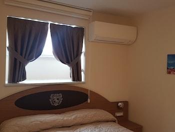 Mezzanine, Economy, Double Bed